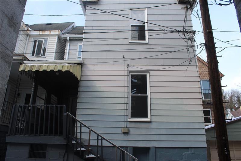 577 Linden Way Donora, PA 15033 - Photo 1 of 8 Welcome to 577 Linden Way, Donora.