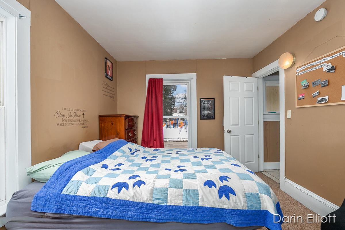 315 Rice Street Ionia, MI 48846 - Photo 13 of 20 IMG_1012