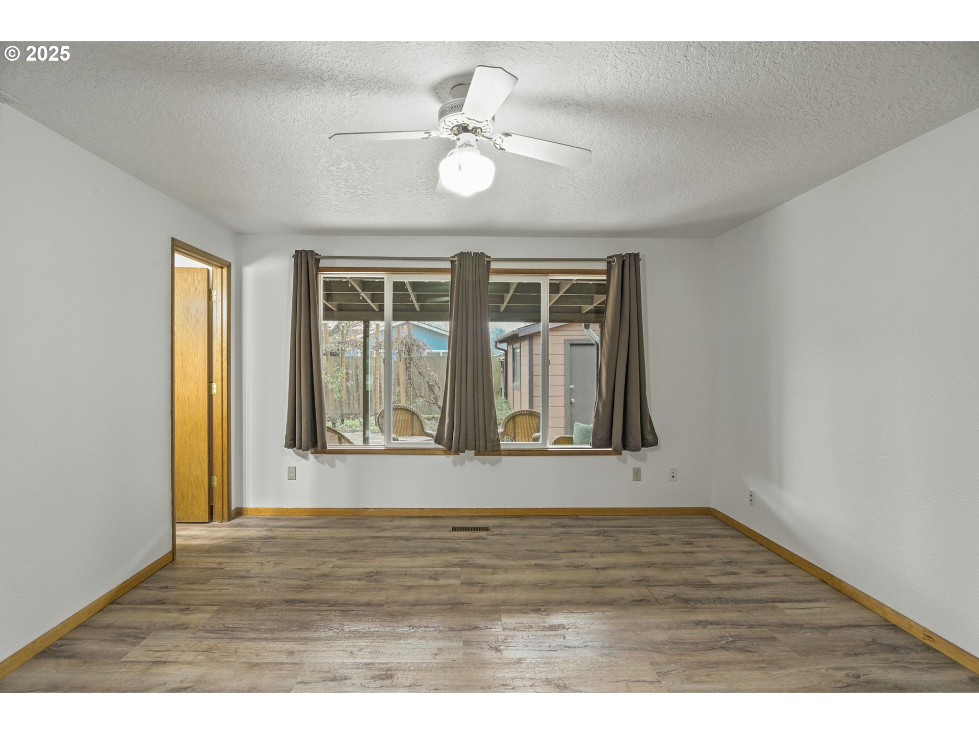 325 Southwest 12th Avenue Canby, OR 97013 - Photo 23 of 37