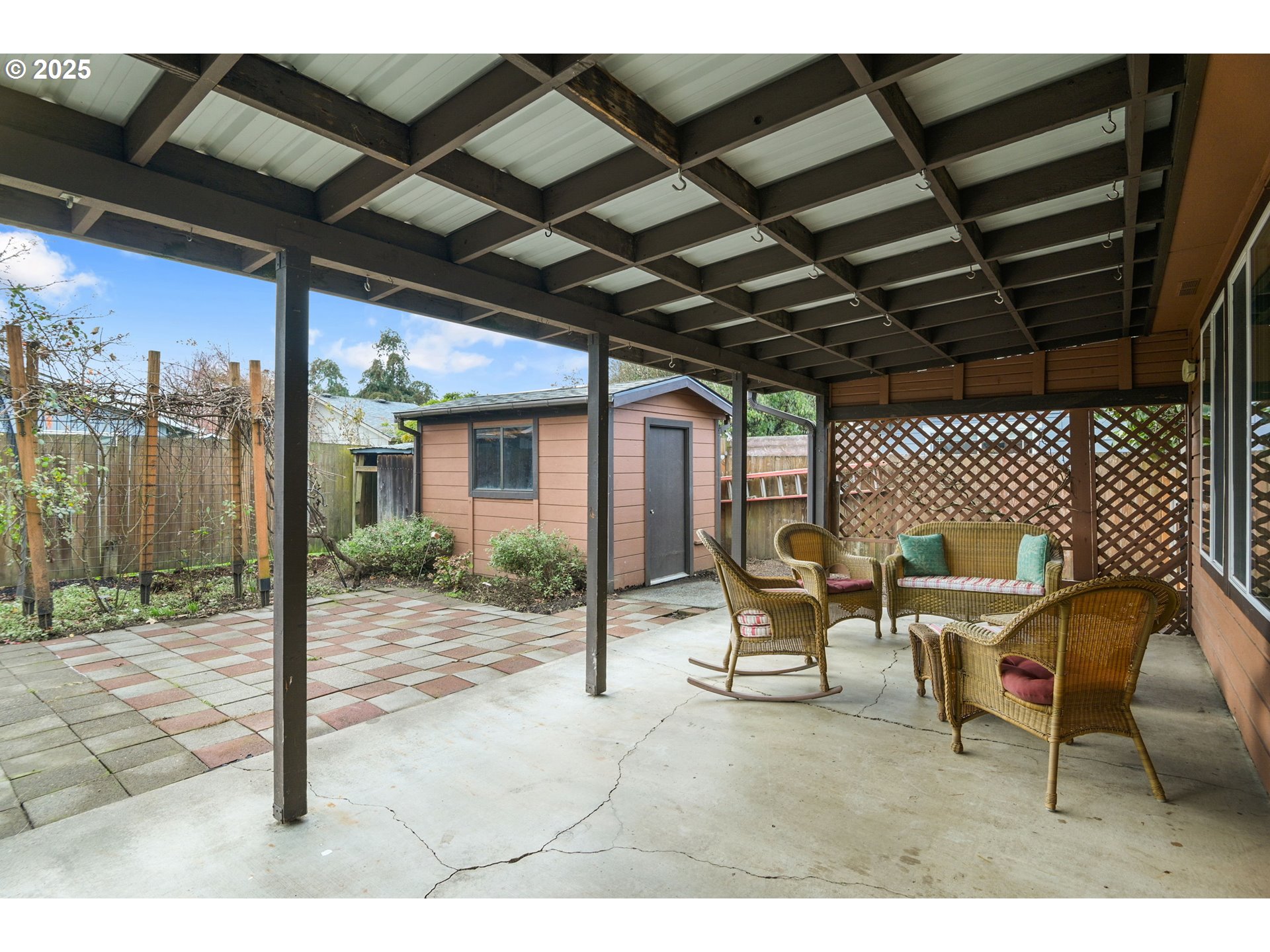 325 Southwest 12th Avenue Canby, OR 97013 - Photo 32 of 37