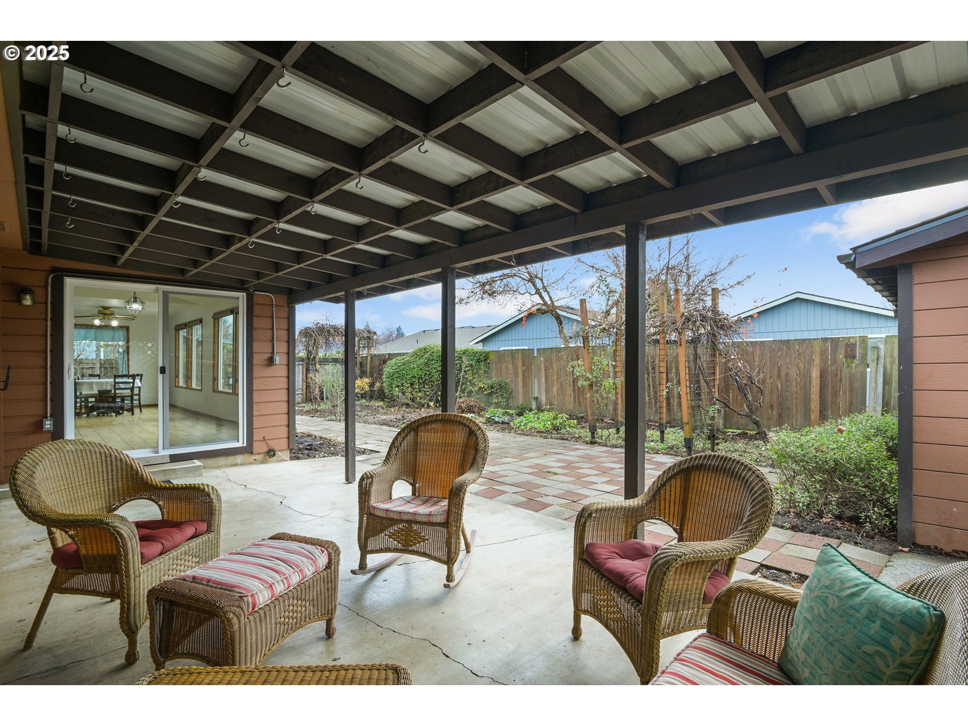 325 Southwest 12th Avenue Canby, OR 97013 - Photo 33 of 37