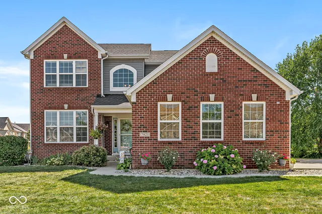 $480,000 | 7821 Wedgetail Drive, Zionsville, IN 46077