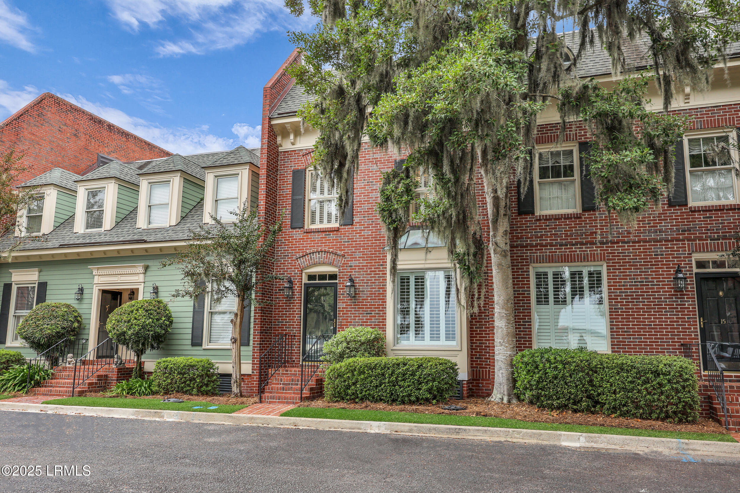 895 Ribaut Road, Unit 14 Beaufort, SC 29902 - Photo 2 of 49 5_ru4a0303-1