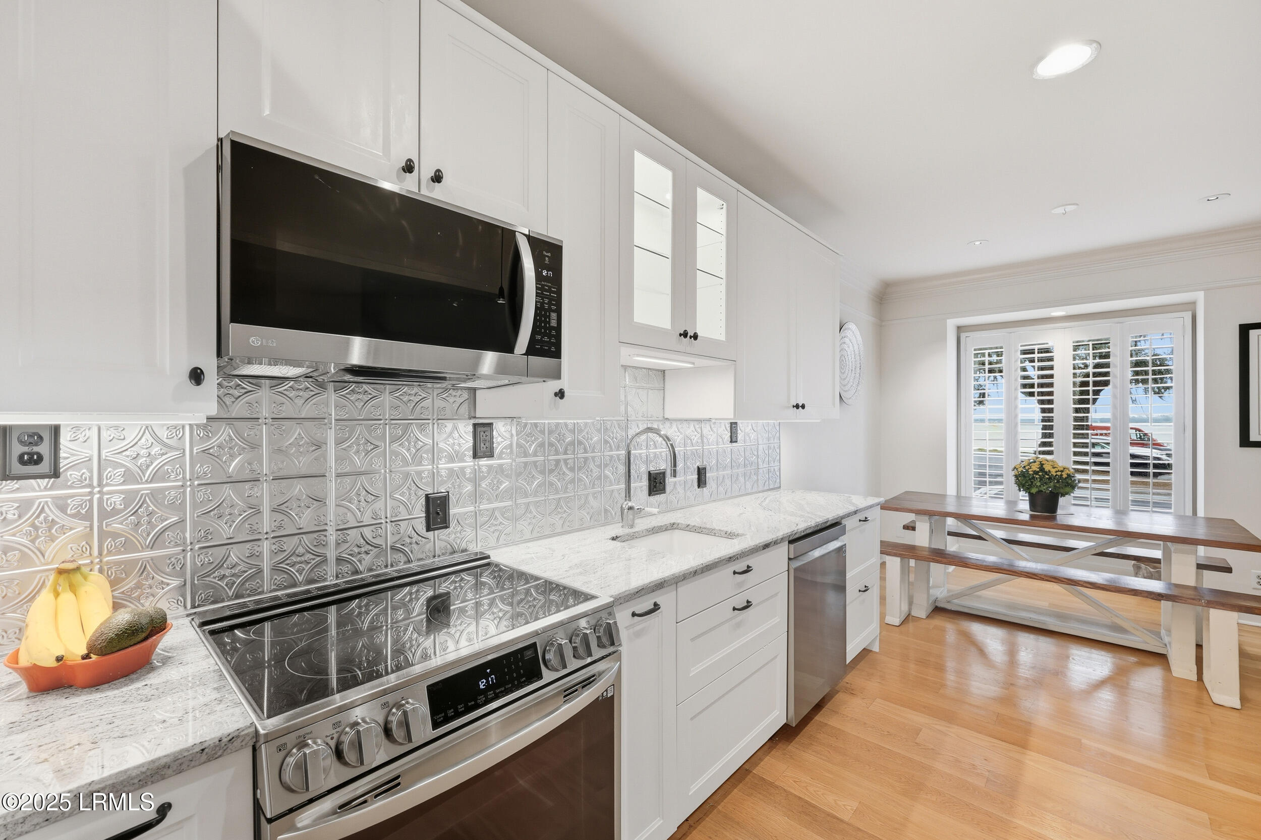 895 Ribaut Road, Unit 14 Beaufort, SC 29902 - Photo 9 of 49 11_ecp_007