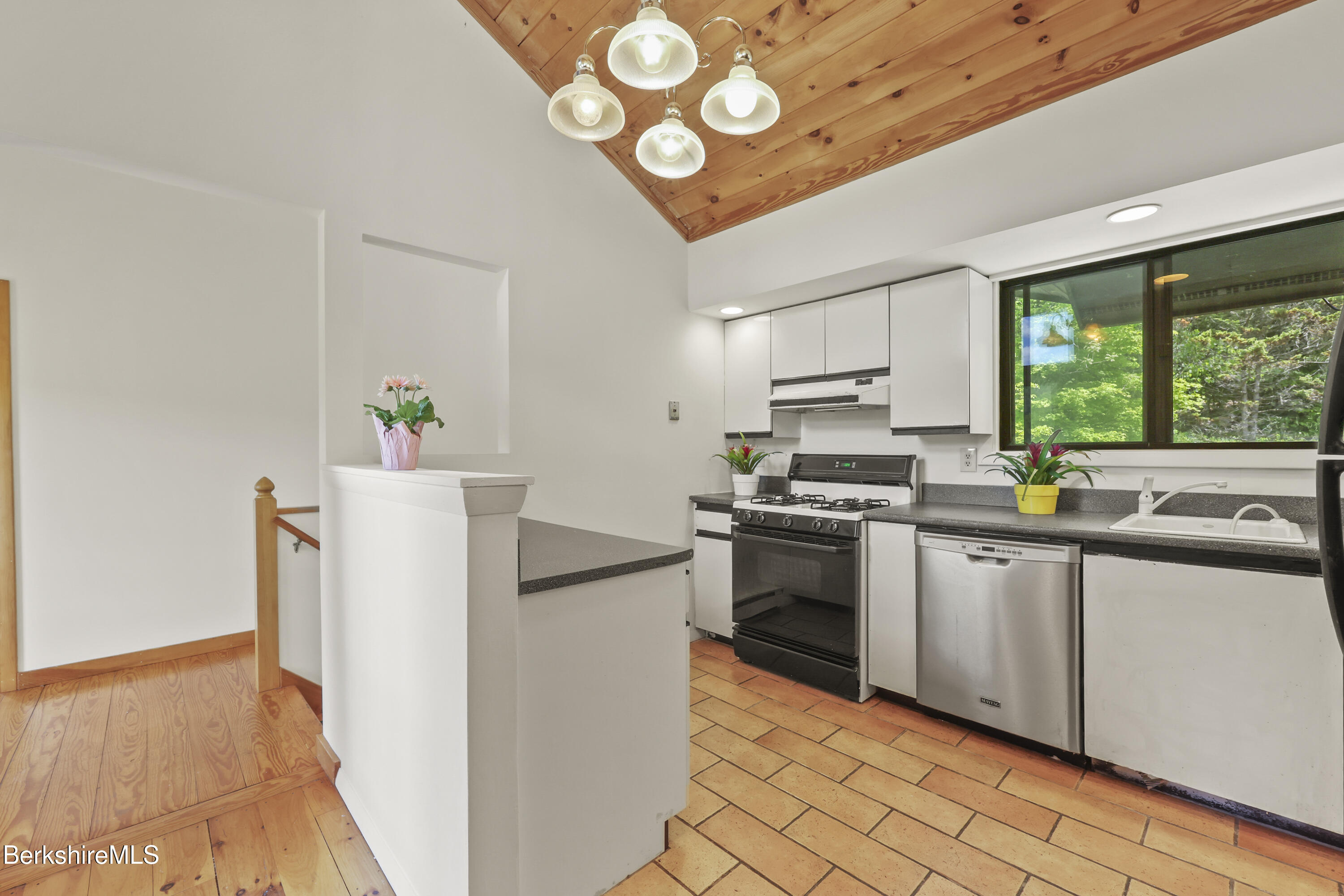 13 Hayes Pond Road Otis, MA 01253 - Photo 30 of 55 22-Kitchen