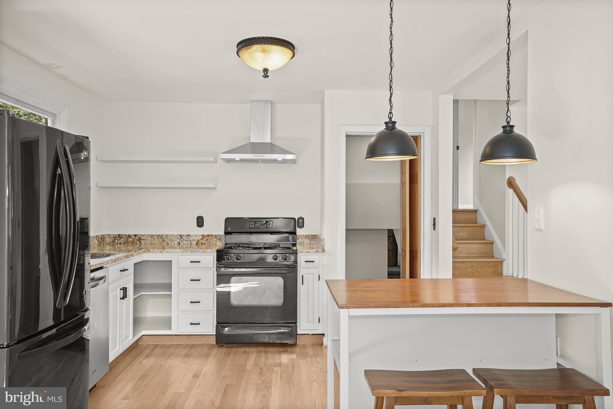 604 Pin Oak Road Severna Park, MD 21146 - Photo 11 of 41 Kitchen