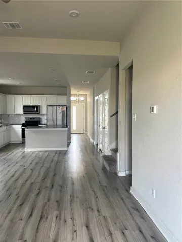 $2,400 | 160 Coppers Way, Elgin, TX 78621