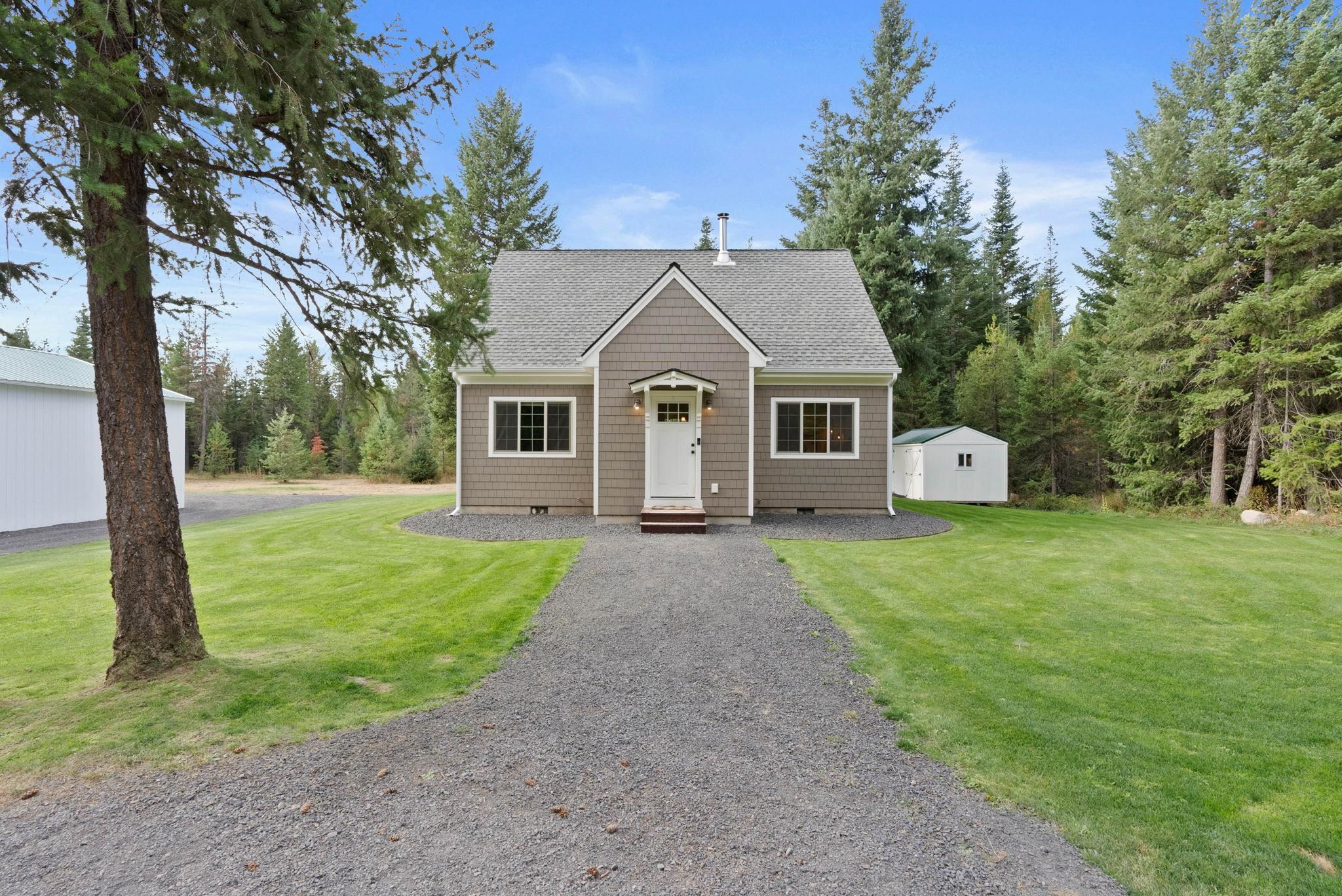 147 Tennant Road Newport, WA 99156 - Photo 3 of 35 Gallery Image 3