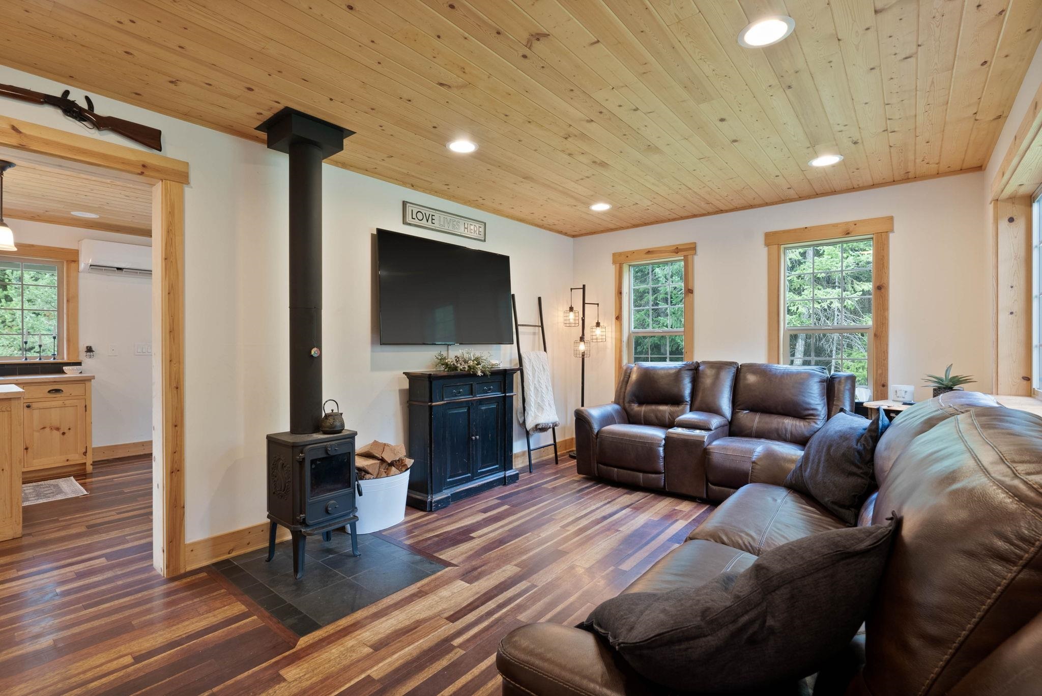147 Tennant Road Newport, WA 99156 - Photo 4 of 35 Gallery Image 4