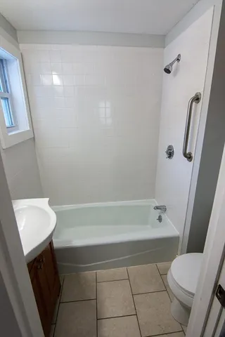 $2,195 | 21 Essex Street, Unit 1, Saugus, MA 01906