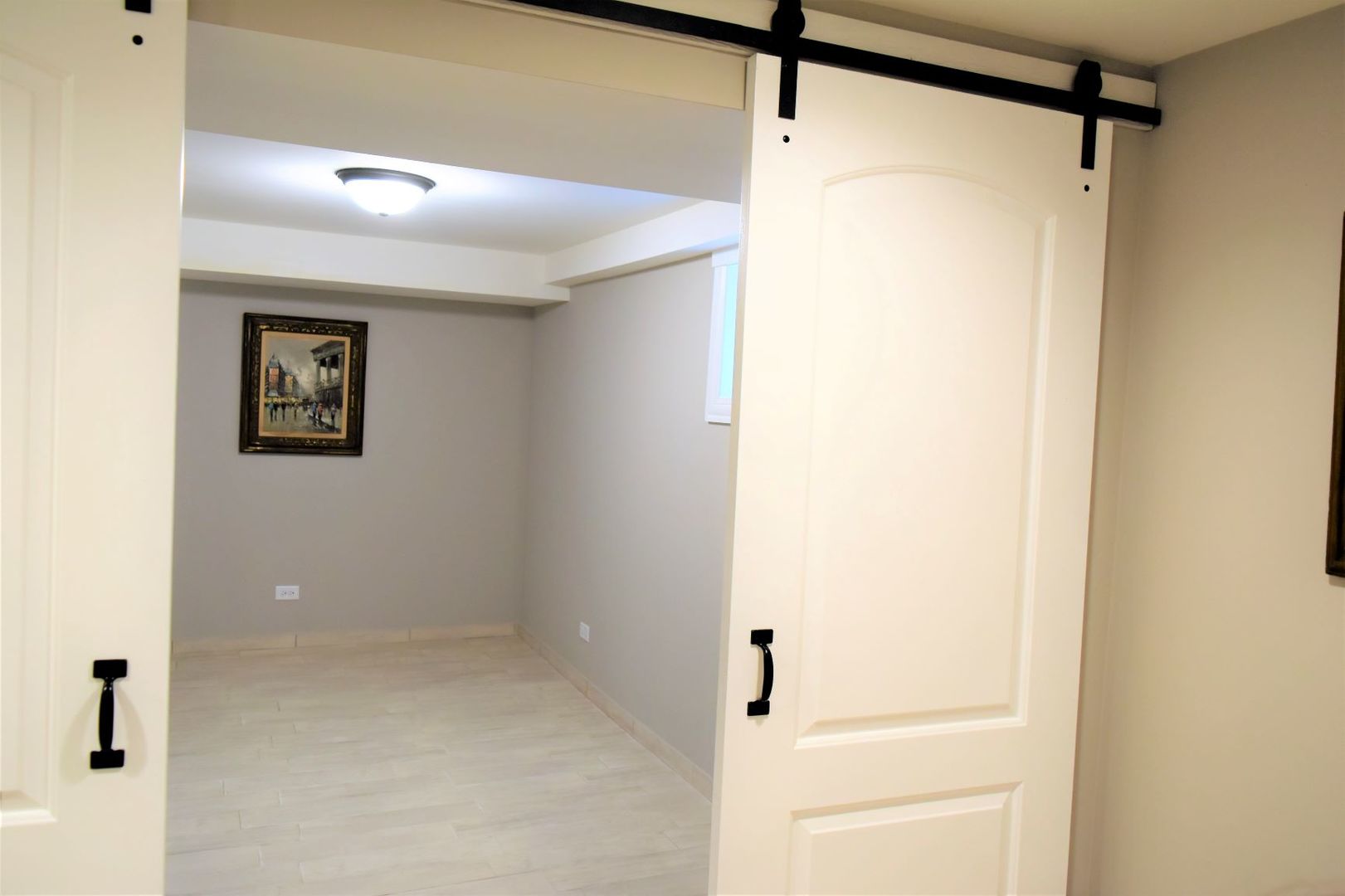 9405 South Laflin Street Chicago, IL 60620 - Photo 16 of 24 a view of a hallway