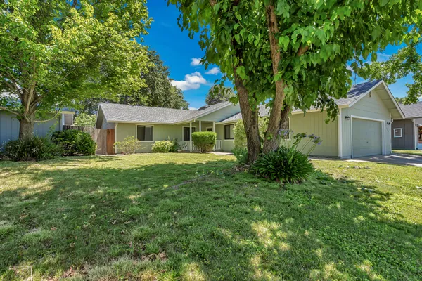 $409,900 | 1925 Trumpet Drive, Redding, CA 96003