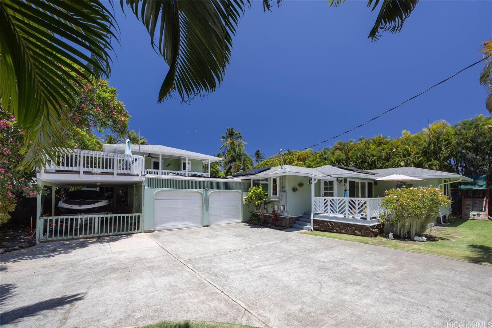 409 Wanaao Road Kailua, HI 96734 - Photo 13 of 25 front view of a house with a yard