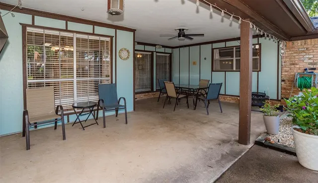 $410,000 | 2500 High Oak Drive, Arlington, TX 76012