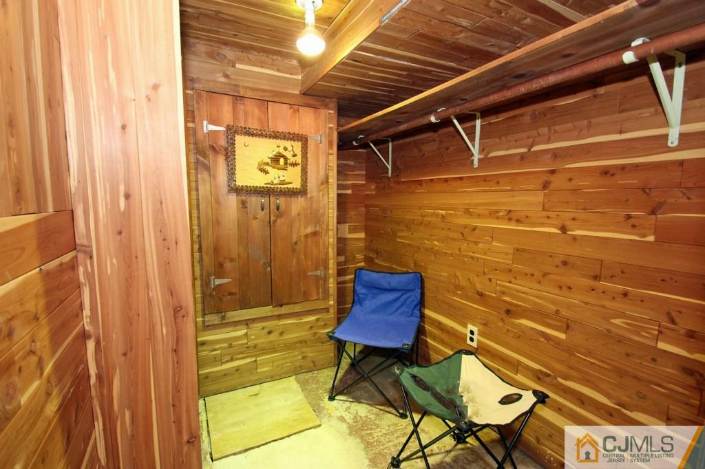32 Timber Road Edison, NJ 08820 - Photo 23 of 25 a bathroom with a toilet and shower