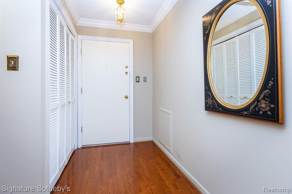 19710 West 13 Mile Road, Unit 101 Beverly Hills, MI 48025 - Photo 5 of 40