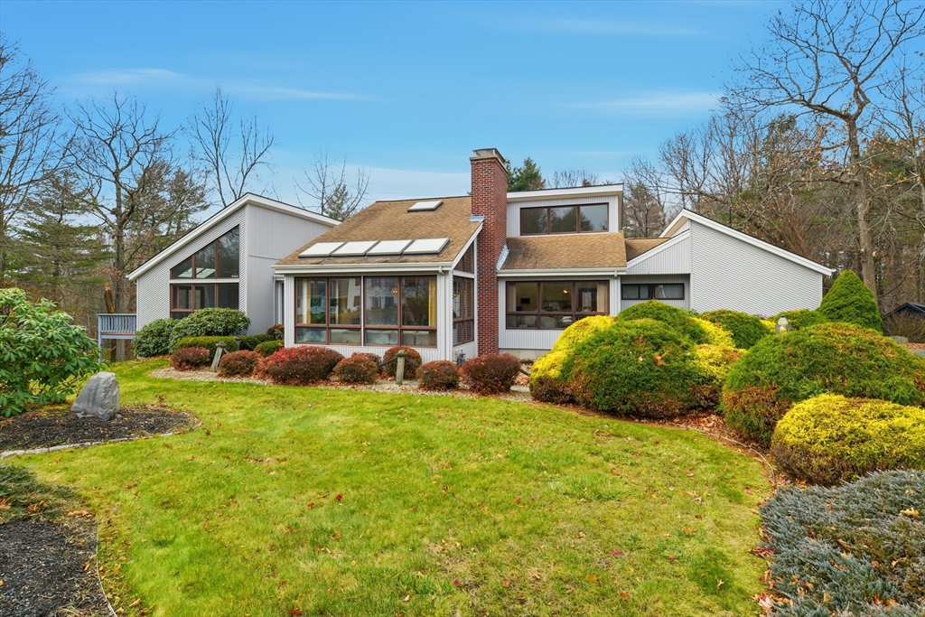 140 Waverly Road Ludlow, MA 01056 - Photo 2 of 42 Gallery Image 2