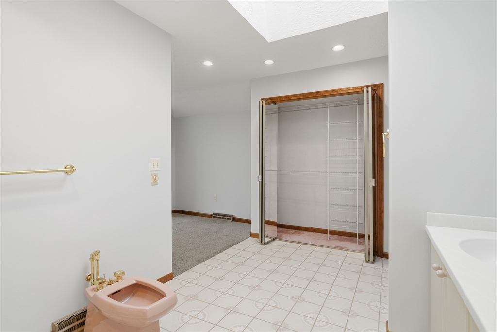 140 Waverly Road Ludlow, MA 01056 - Photo 21 of 42 Gallery Image 21