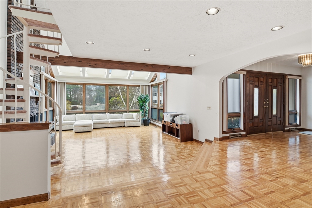 140 Waverly Road Ludlow, MA 01056 - Photo 7 of 42 Gallery Image 7