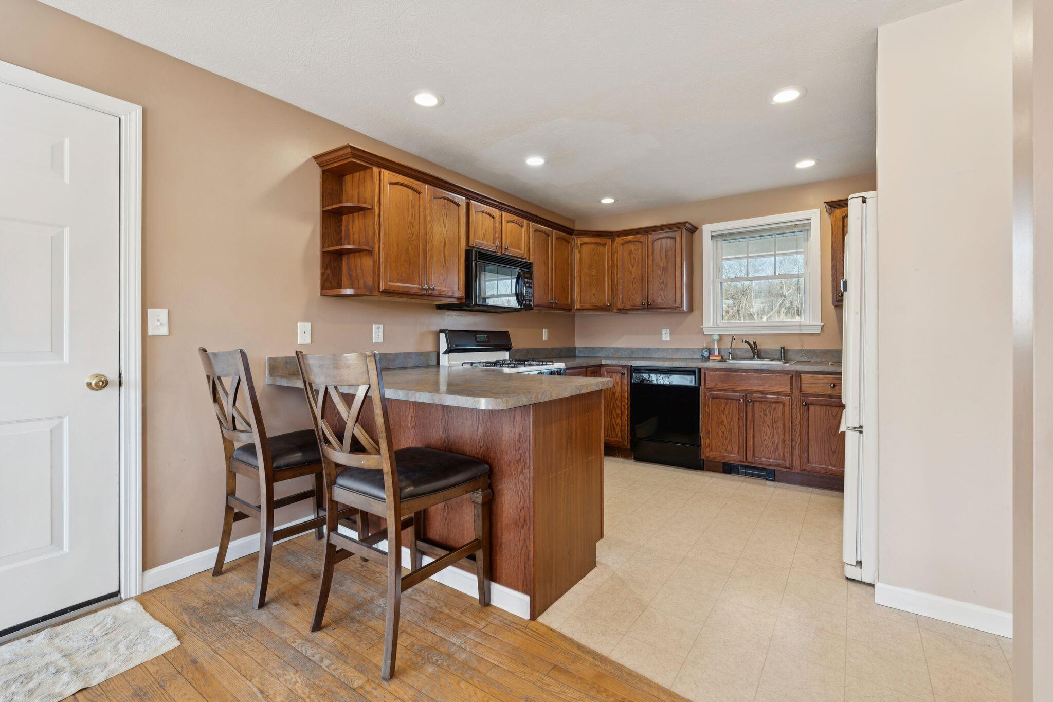 3 Lyndsay Road Sanford, ME 04073 - Photo 8 of 31 Kitchen
