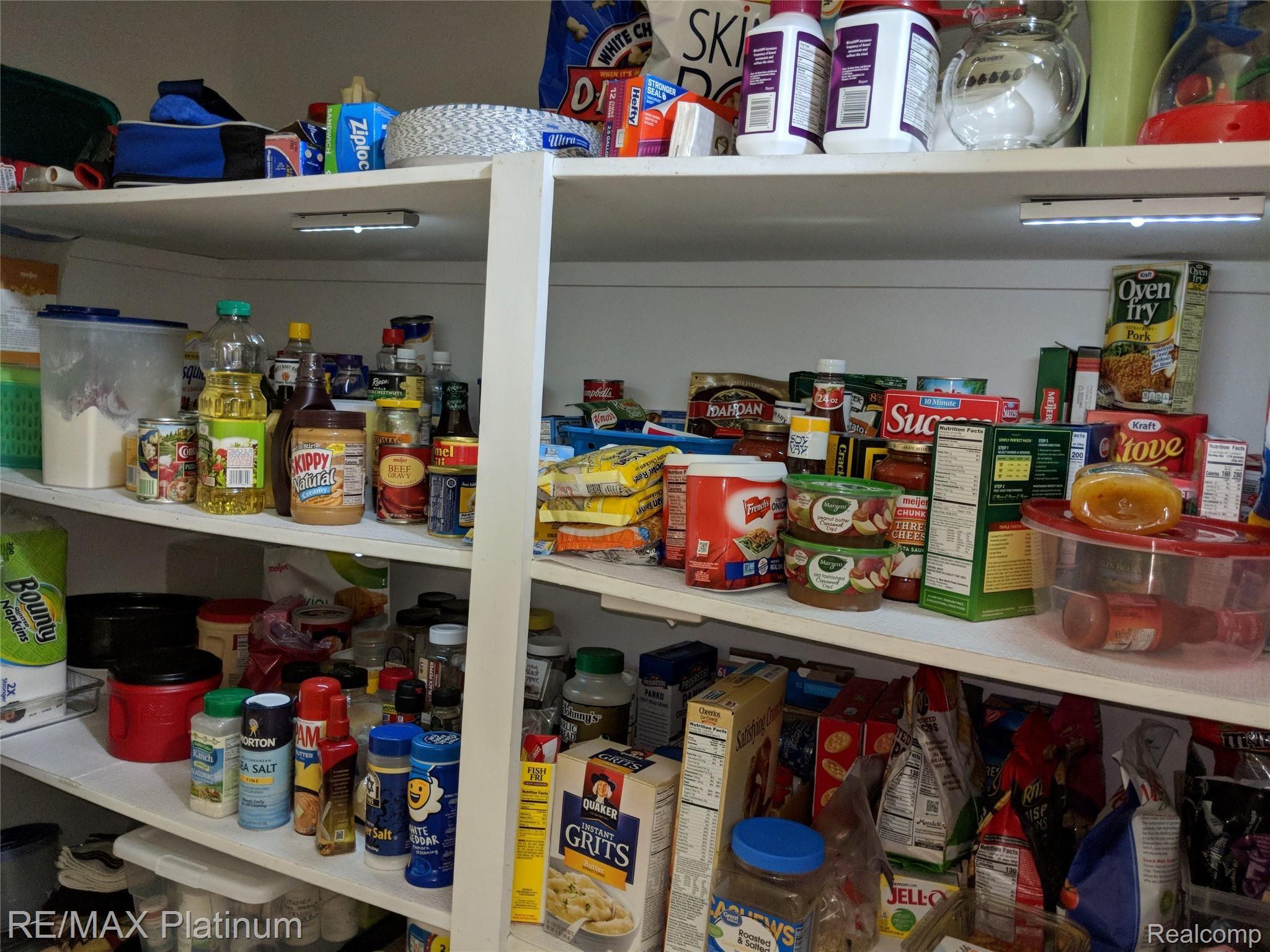 4133 Hampton Ridge Boulevard, Unit 28 Howell, MI 48843 - Photo 6 of 20 IMG_20190606_155827 - Copy.jpg