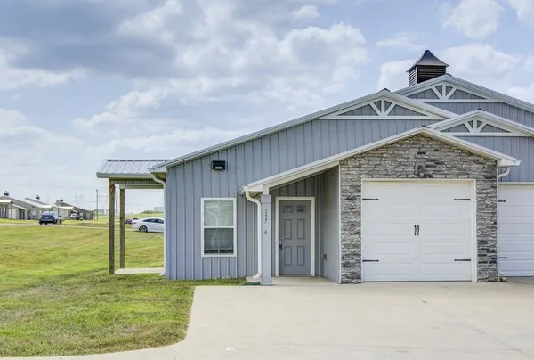 $1,370 | 177 Bainbridge Drive, Unit A, Clarksville, TN 37043