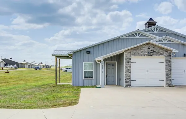 $1,370 | 177 Bainbridge Drive, Unit A, Clarksville, TN 37043
