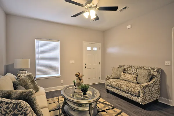 $1,370 | 177 Bainbridge Drive, Unit A, Clarksville, TN 37043