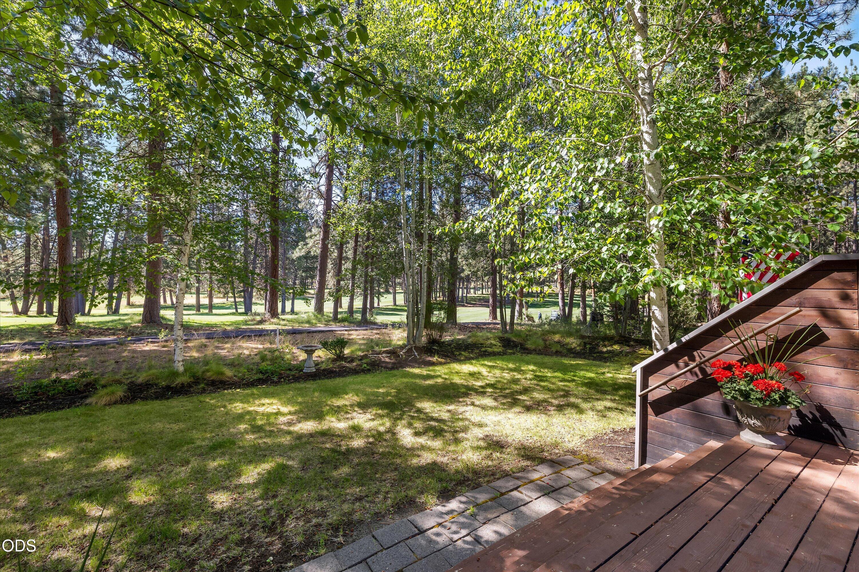 60726 Golf Village Loop Bend, OR 97702 - Photo 41 of 63