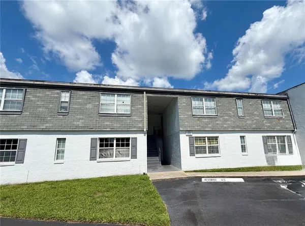 $99,900 | 1000 South Semoran Boulevard, Unit 603, Winter Park, FL 32792