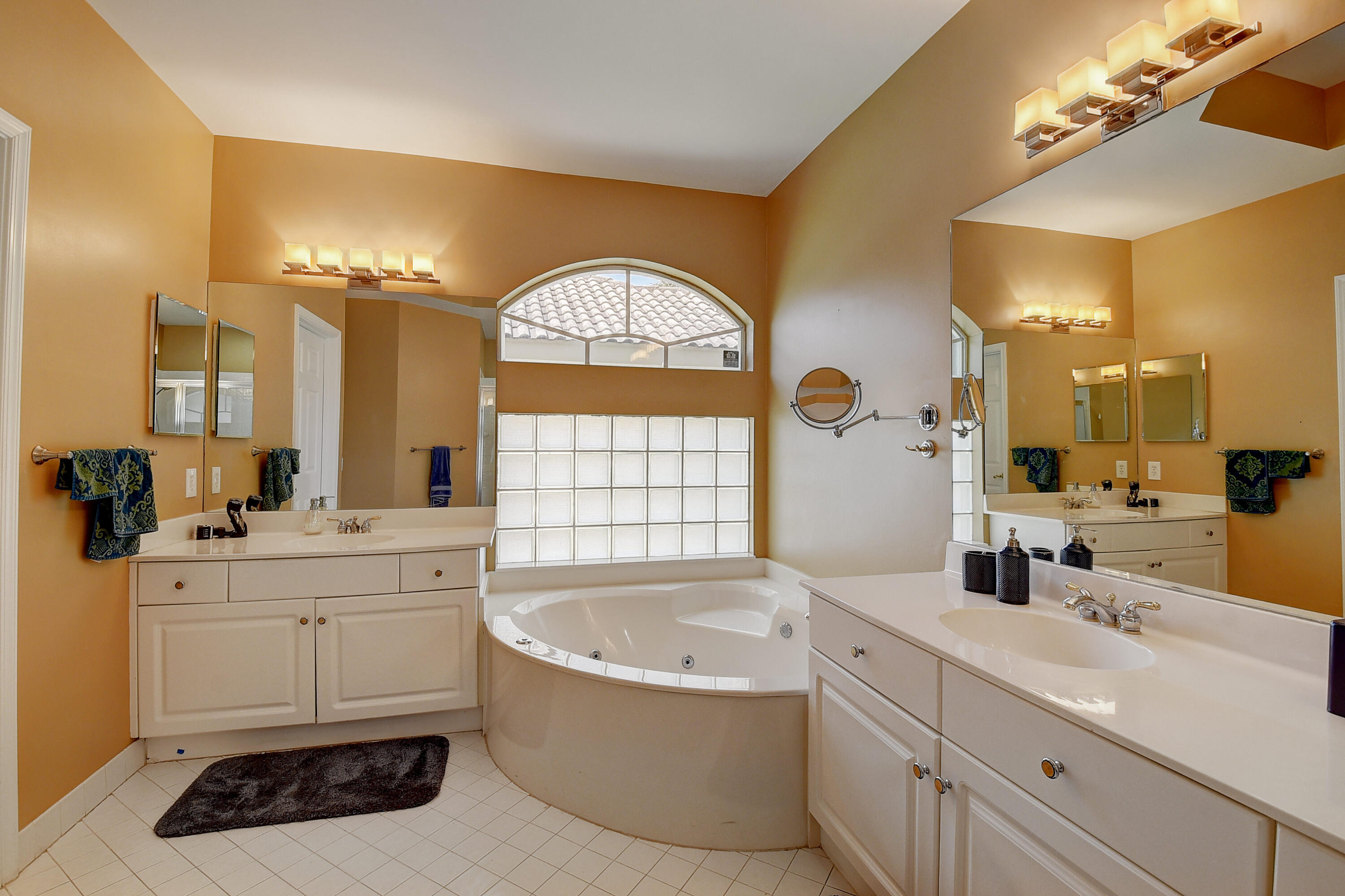 22299 Tupelo Place Boca Raton, FL 33428 - Photo 21 of 33 primary bathroom