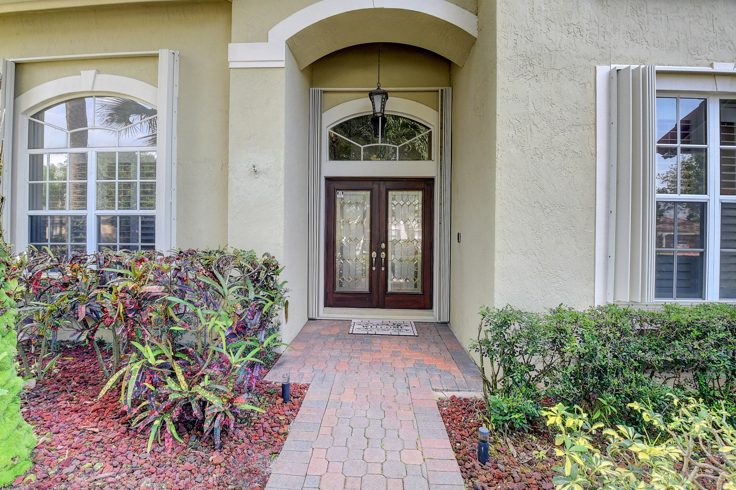 22299 Tupelo Place Boca Raton, FL 33428 - Photo 4 of 33 front entry