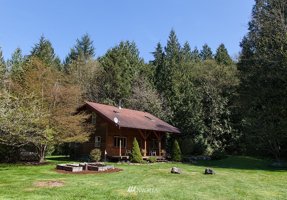 8312 Carl Road Everson, WA 98247 - Photo 1 of 25