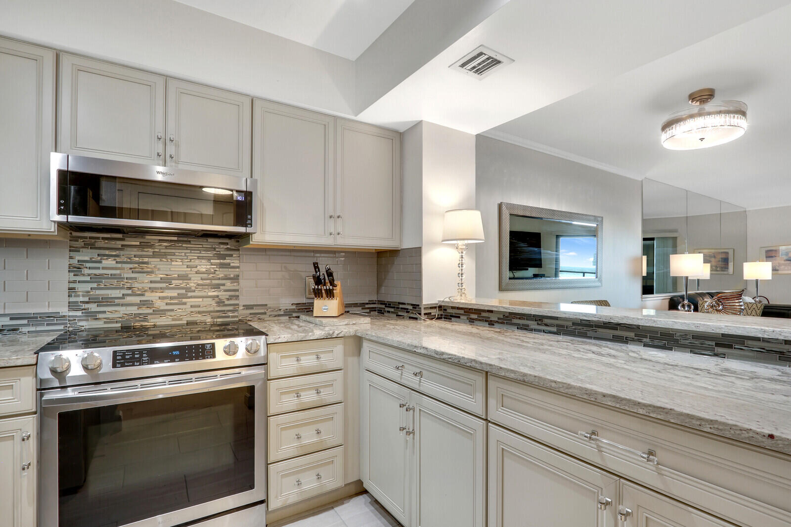 420 Celestial Way, Unit 302 Juno Beach, FL 33408 - Photo 4 of 35 20_Image_20_mls