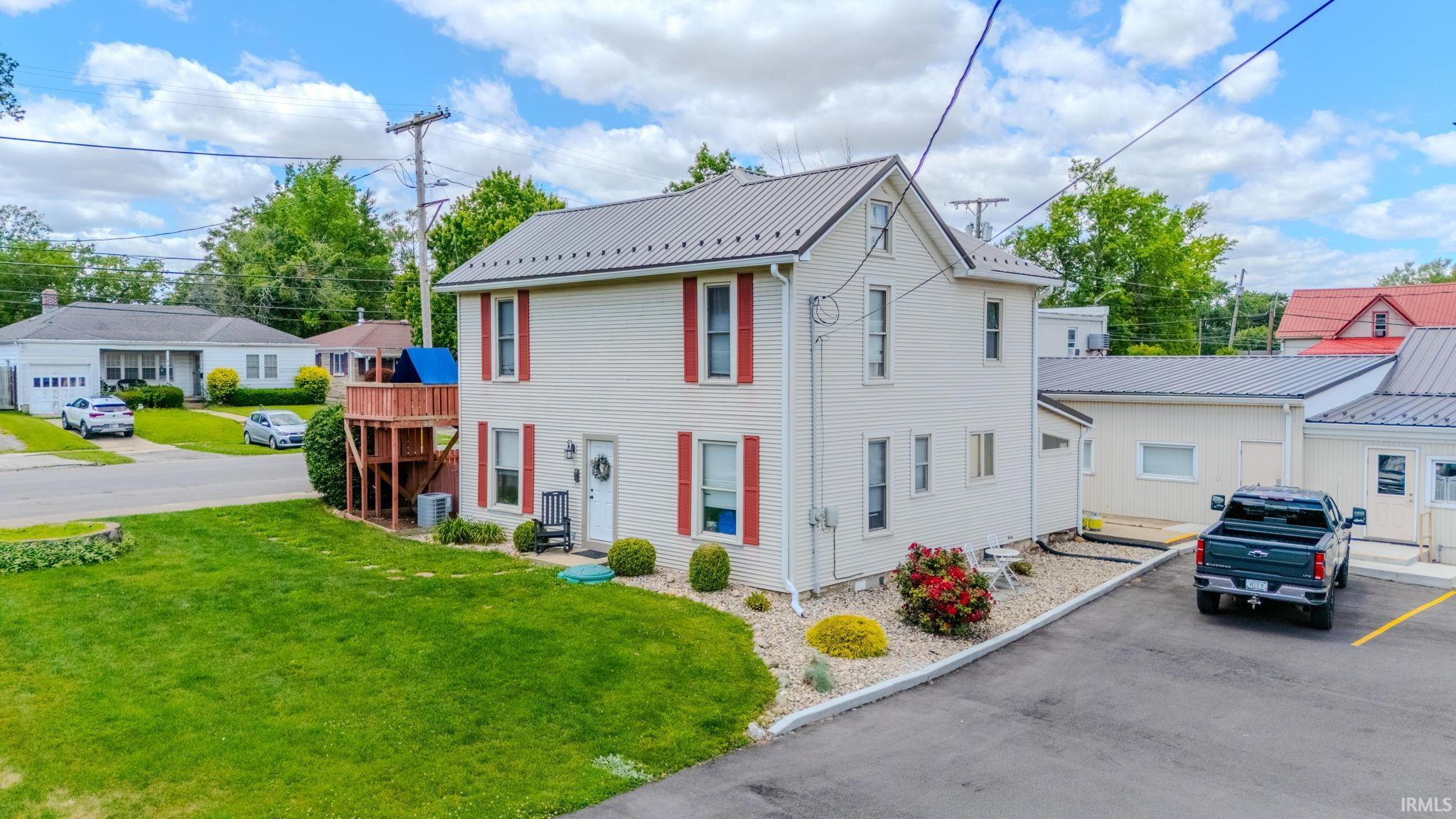 1017 North Miami Street Wabash, IN 46992 - Photo 1 of 25
