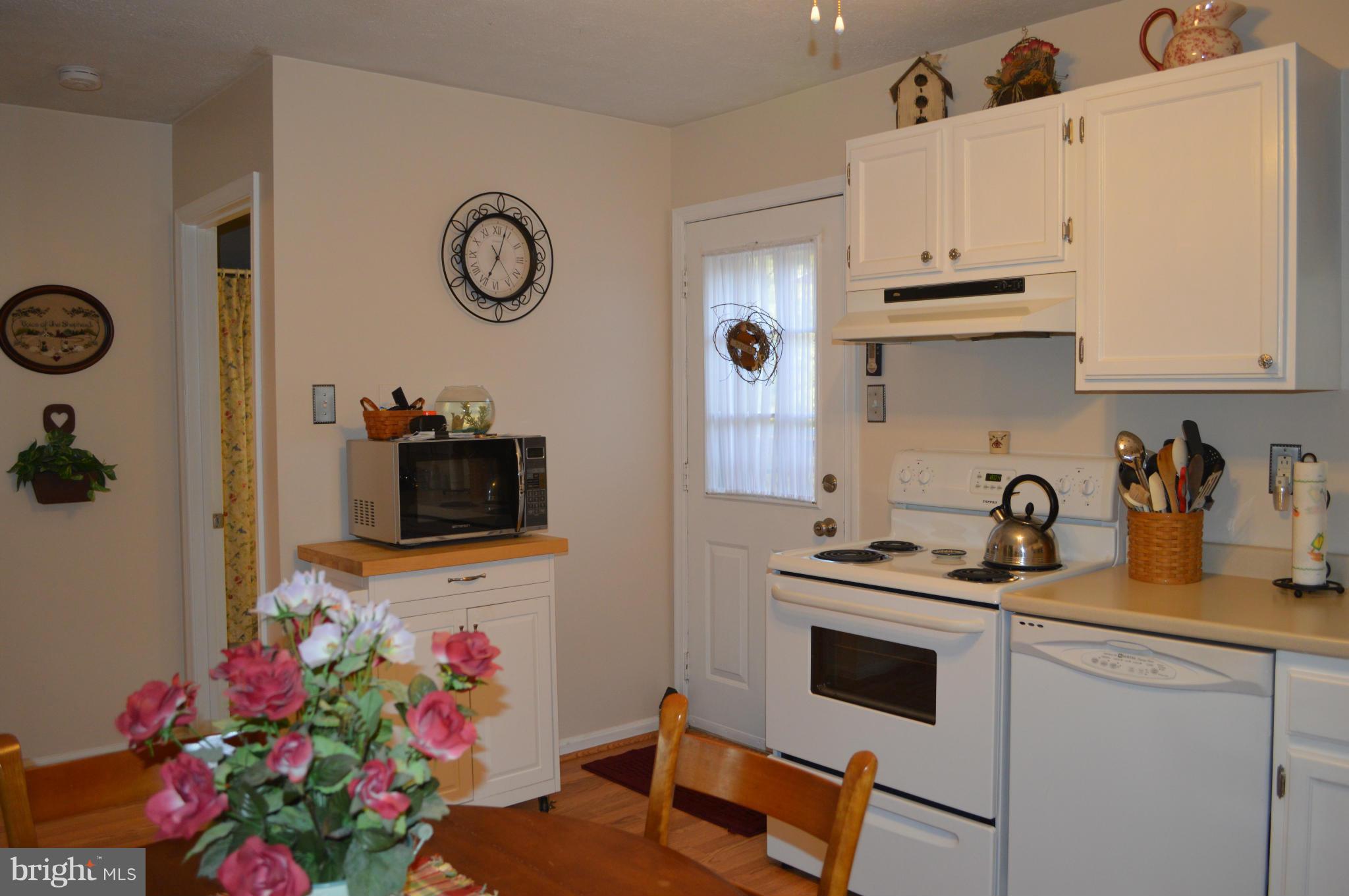 6345 Piney Ridge Drive Eldersburg, MD 21784 - Photo 2 of 30 Kitchen