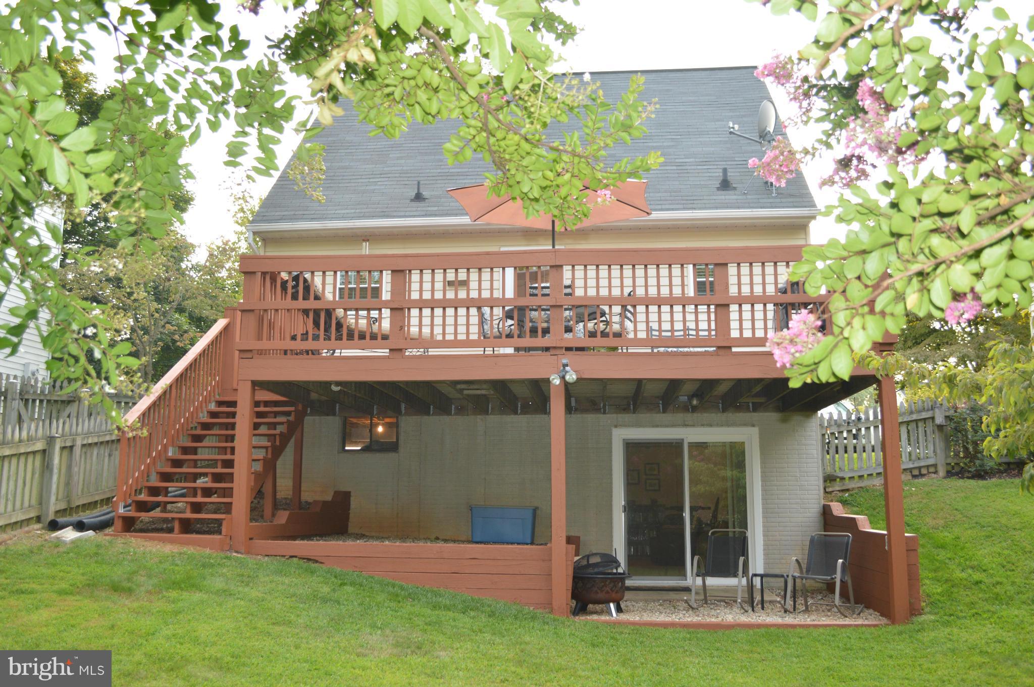 6345 Piney Ridge Drive Eldersburg, MD 21784 - Photo 25 of 30 Exterior (Rear)