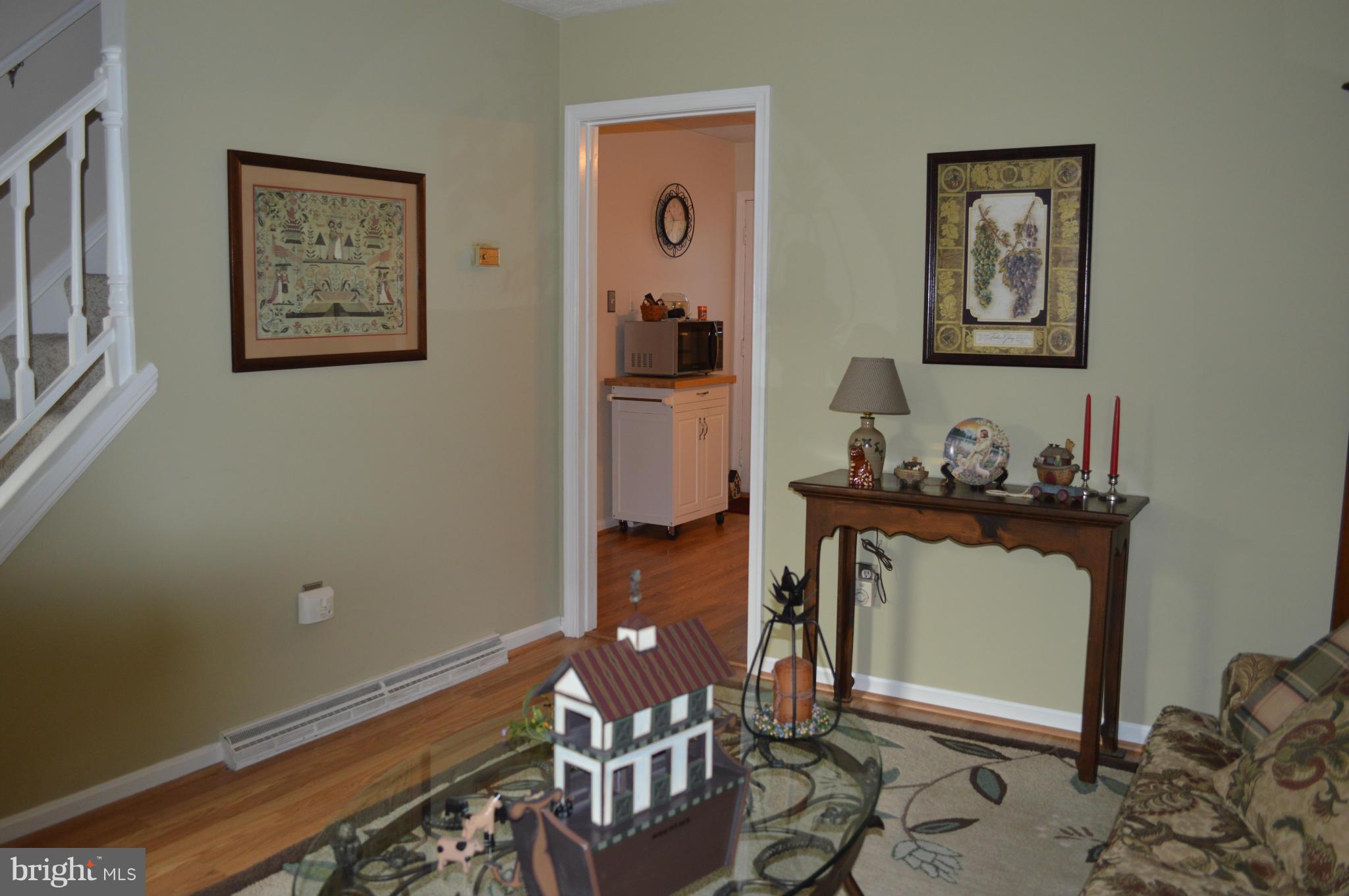 6345 Piney Ridge Drive Eldersburg, MD 21784 - Photo 6 of 30 Living Room