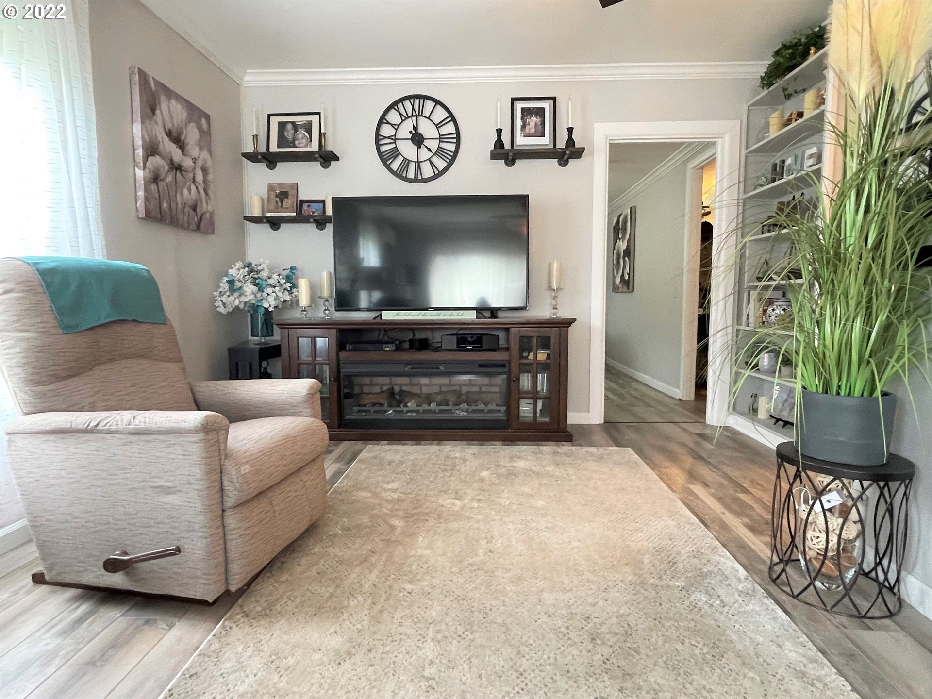 10888 East Mapleton Road Mapleton, OR 97453 - Photo 2 of 26 Gallery Image 2