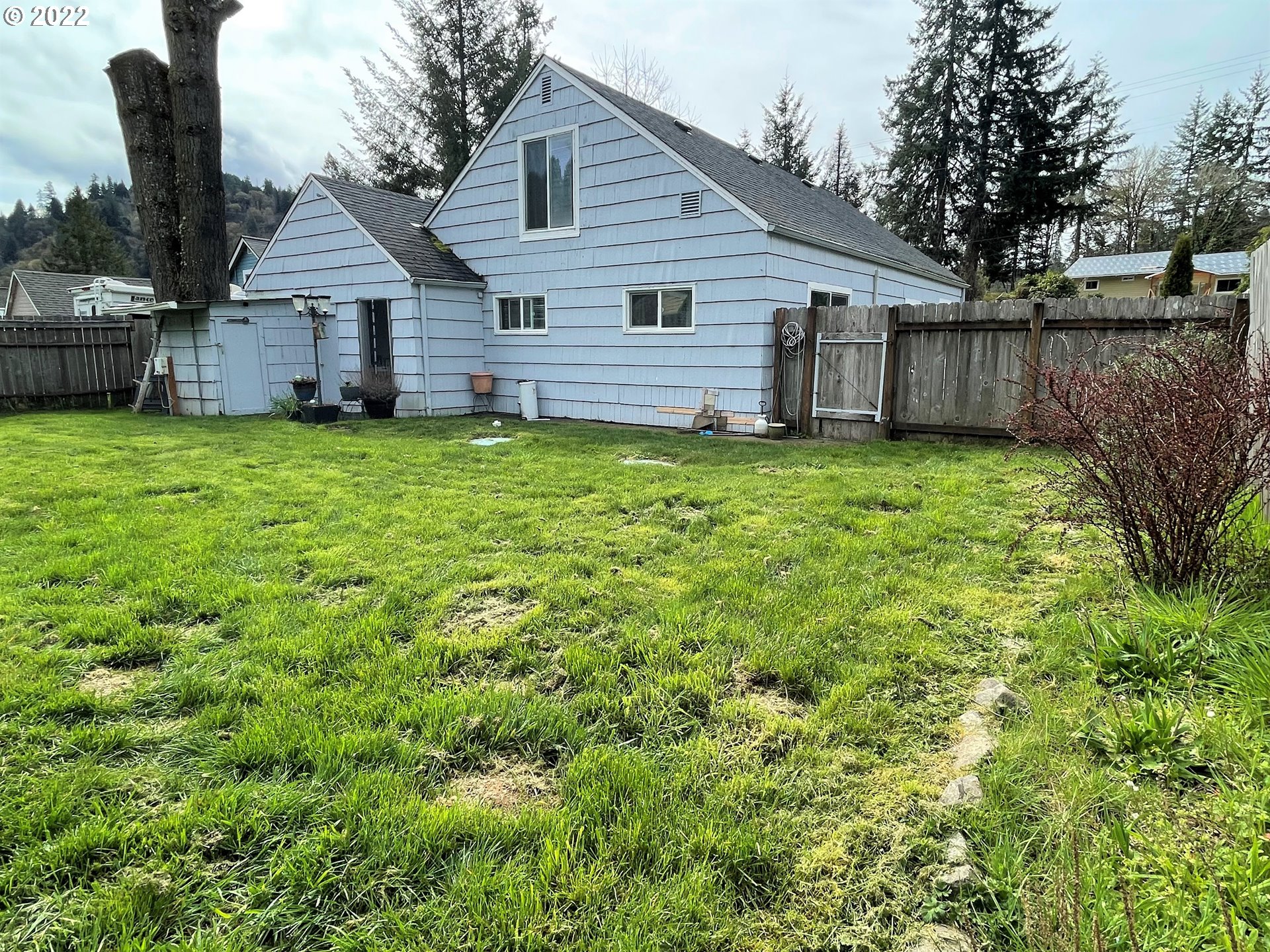10888 East Mapleton Road Mapleton, OR 97453 - Photo 23 of 26 Gallery Image 23