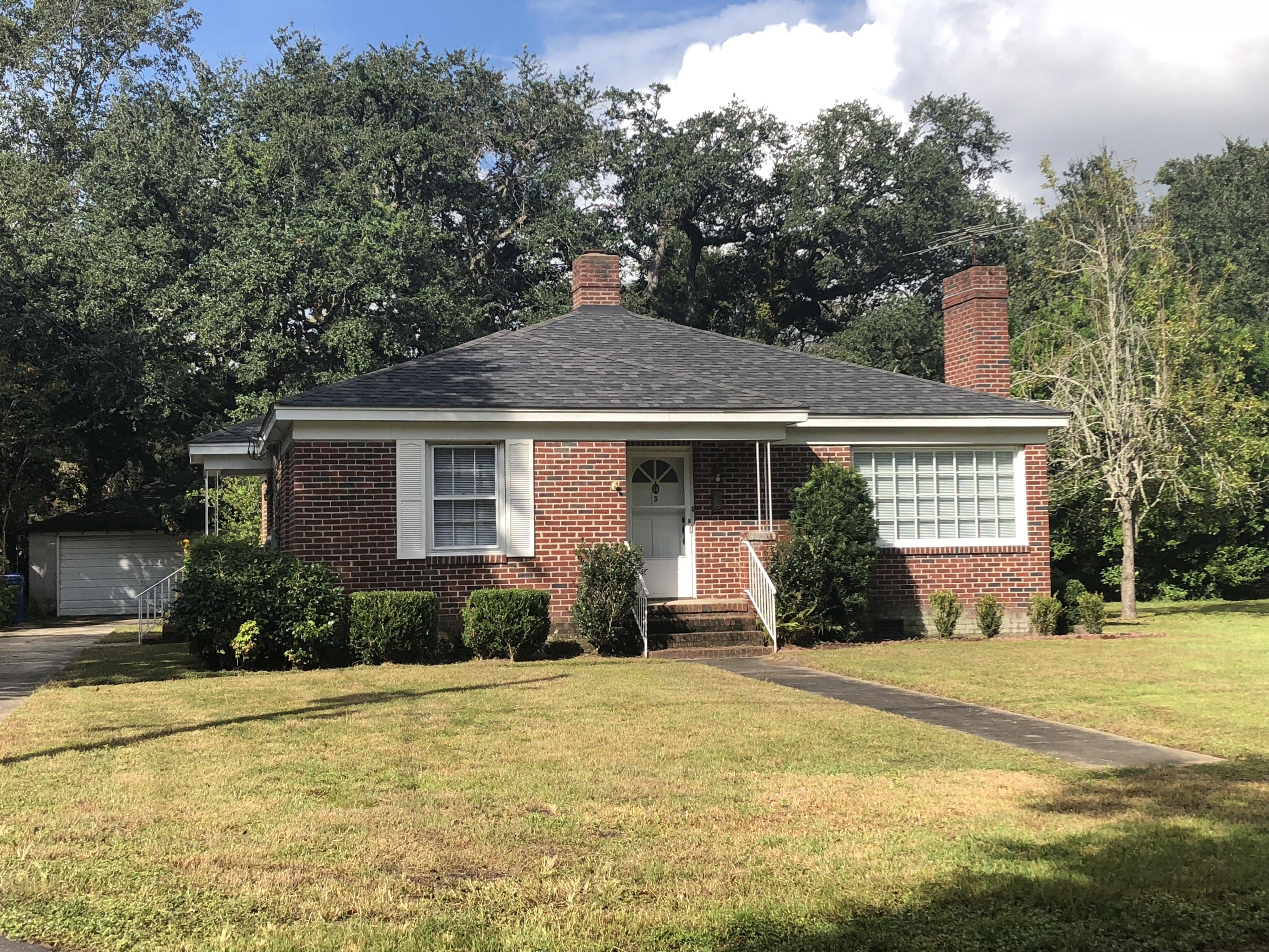 5 Stratford Road Charleston, SC 29407 - Photo 2 of 12 5 Stratford - Front 2