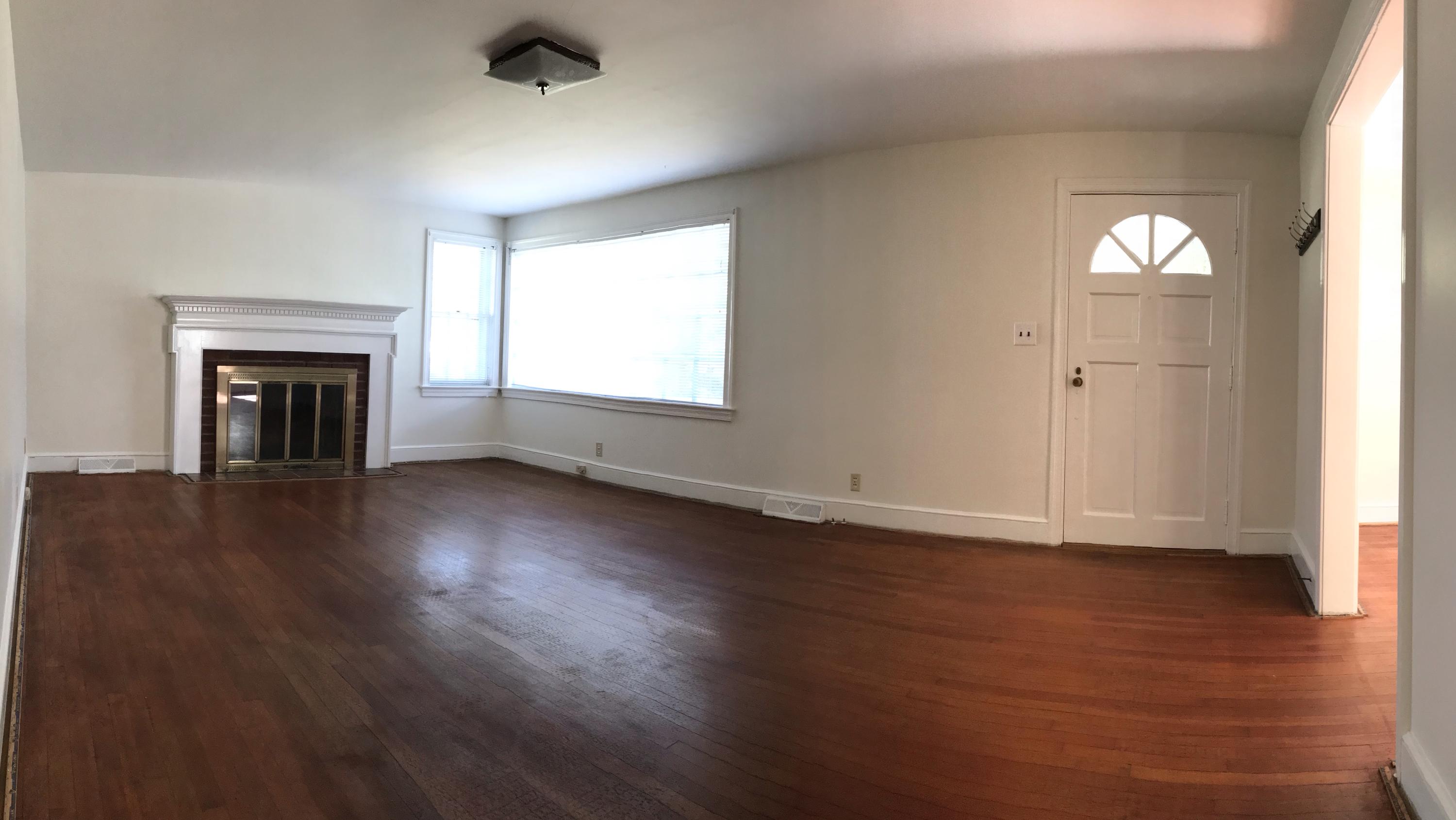5 Stratford Road Charleston, SC 29407 - Photo 4 of 12 5 Stratford - Living Room