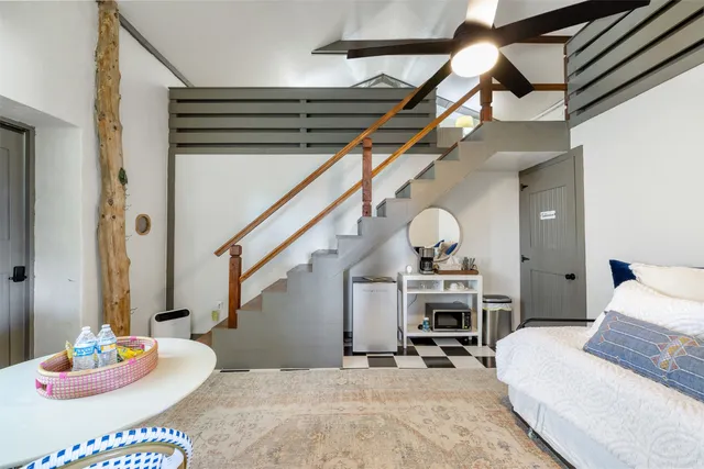 $2,995,000 | 139 Blossom Hill Road, Round Top, TX 78954