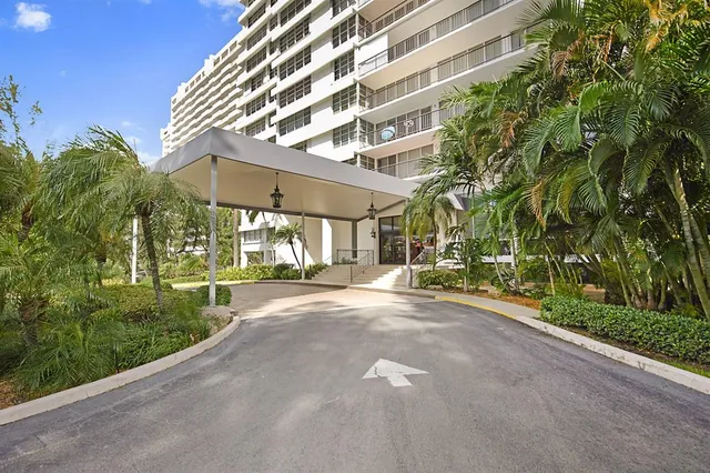 $710,000 | 4280 Galt Ocean Drive, Unit 15E, Fort Lauderdale, FL 33308