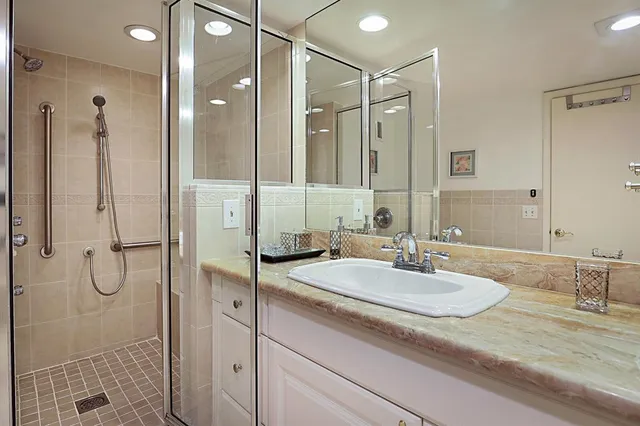 $710,000 | 4280 Galt Ocean Drive, Unit 15E, Fort Lauderdale, FL 33308