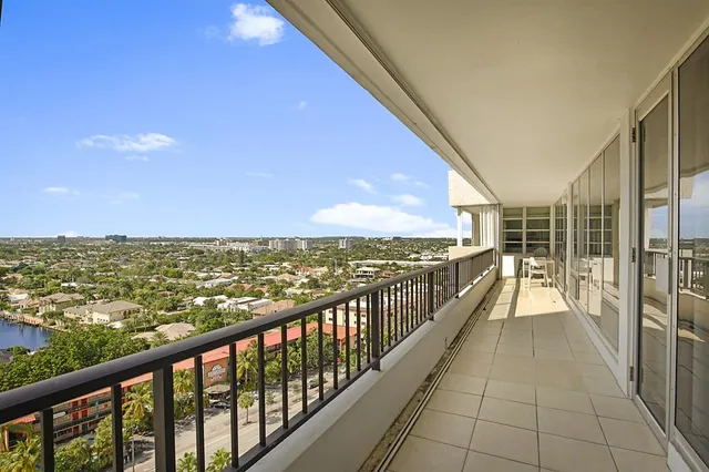 $710,000 | 4280 Galt Ocean Drive, Unit 15E, Fort Lauderdale, FL 33308