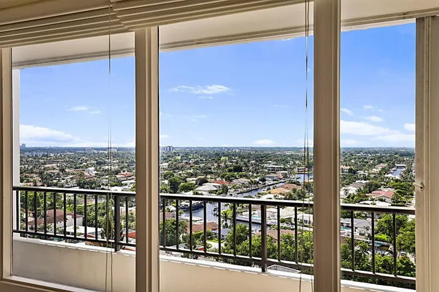 $710,000 | 4280 Galt Ocean Drive, Unit 15E, Fort Lauderdale, FL 33308