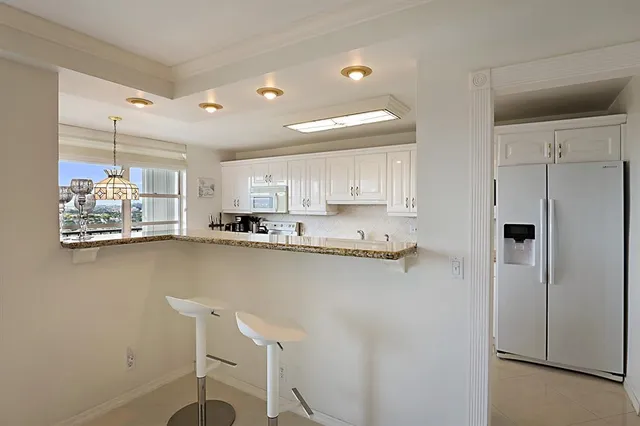 $710,000 | 4280 Galt Ocean Drive, Unit 15E, Fort Lauderdale, FL 33308