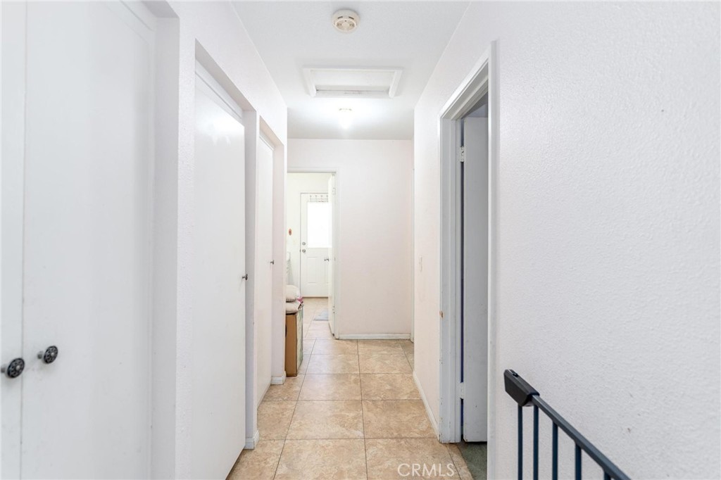 81901 Victoria Street Indio, CA 92201 - Photo 18 of 29 a view of a hallway