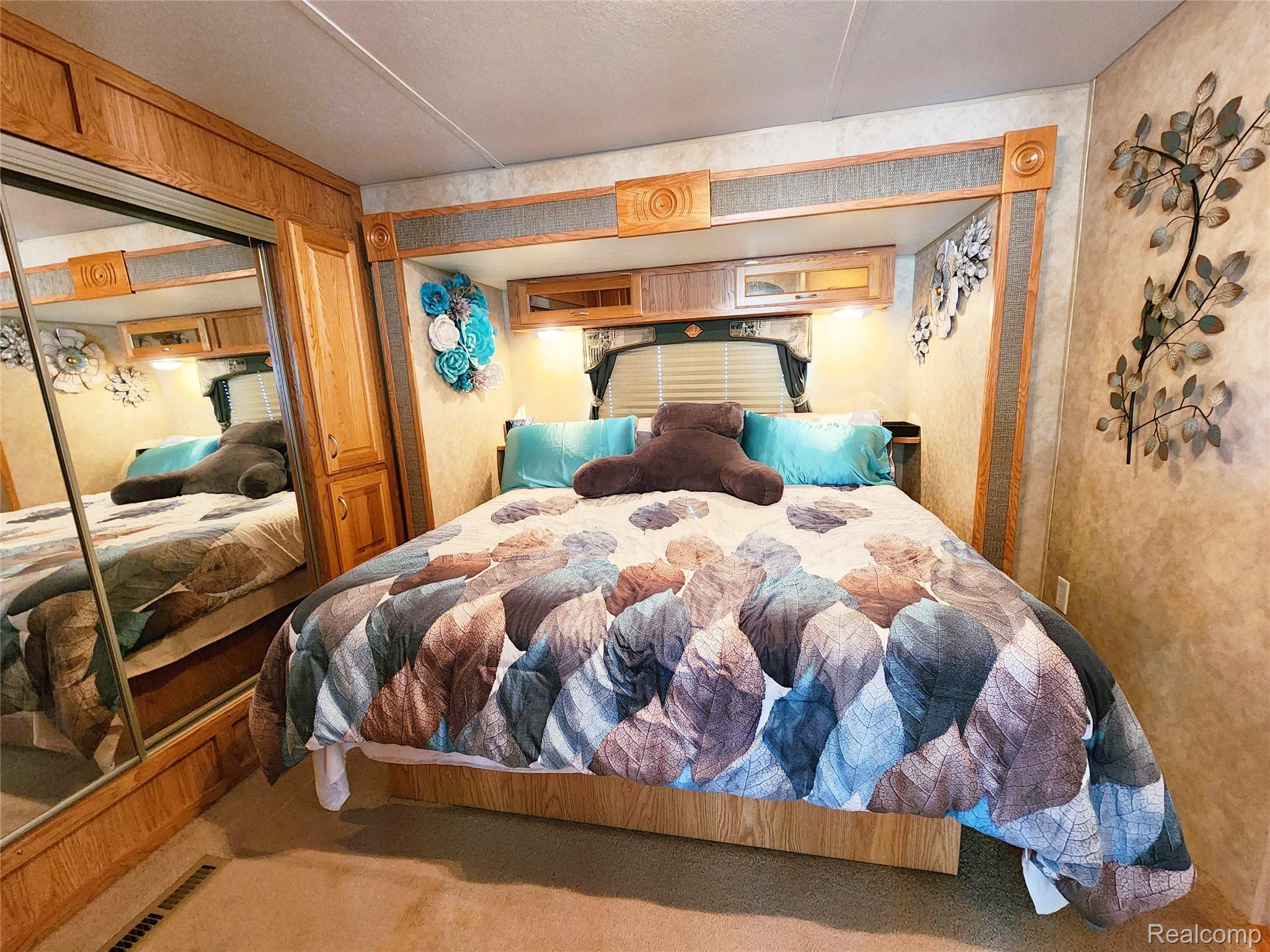 10001 Goodall Road, Unit 422 Durand, MI 48429 - Photo 8 of 15 Bedroom.jpg